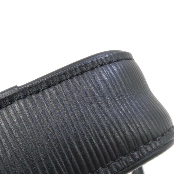 LOUIS VUITTON Epi Danube PM M55120 #260-003-935-7755 - Picture 3 of 8